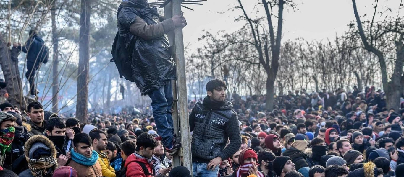 Συνεχείς είσοδοι παράνομων μεταναστών στον Έβρο (βίντεο)